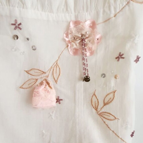 Top with flowers and beads new, size S, white