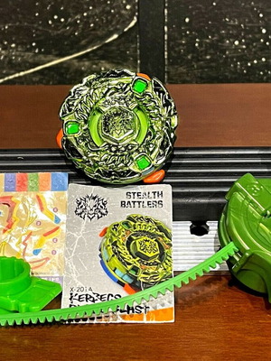 Beyblade XTS Stealth Battler X-201 Kerbecs Blade Blast used with launcher and card