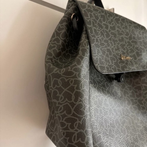 Kem backpack like new, green, spacious design