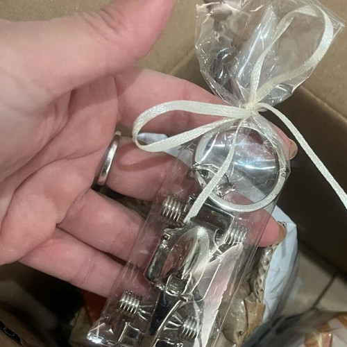 Johnnie Walker Formula 1 keychain new collectible