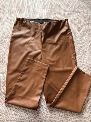 Parabita brown high-waisted faux leather pants new