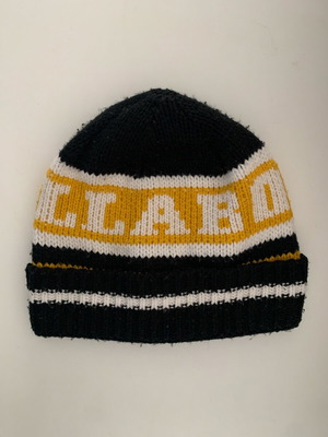 Billabong knit hat like new, black yellow white