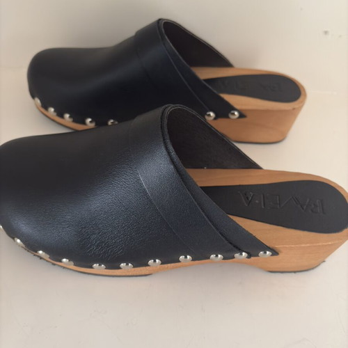 Favela clogs, size 37, black, like new