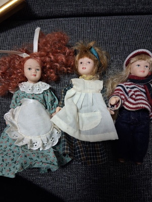 Vintage porcelain dolls, set