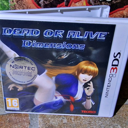 Dead Or Alive Dimensions Nintendo 3DS like new