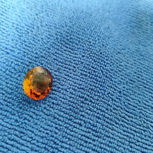 Natural Topaz 13.60 ct with IGI Certification