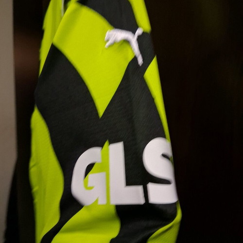 Borussia Dortmund jersey new, size Large