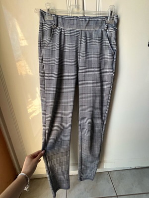Checked women's pants used, size M/L, grey and white