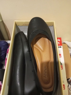 Flat ballerina shoes black like new, size 37