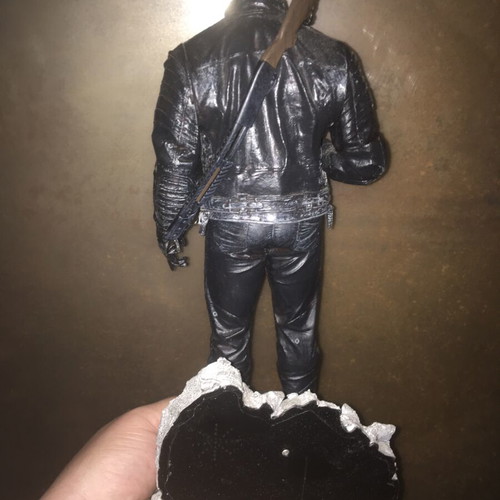 Terminator 12inches figure McFarlane like new with sound quotes