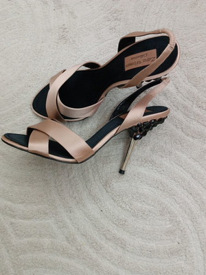 Zara sandals like new size 39, sapio milo salmon color