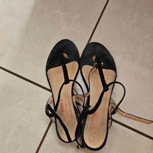 Italian leather suede sandals like new, size 38, black