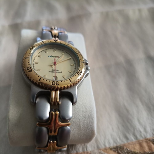 O'Neil men's watch like new, gold and silver