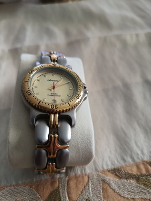O'Neil men's watch like new, gold and silver