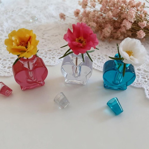 Decorative heart-shaped bottles set of 3 pieces