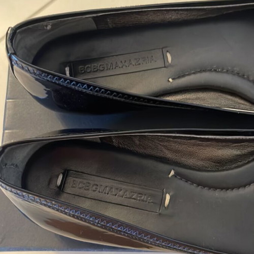 BCBG Maxazria ballerinas black like new, size 37
