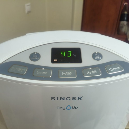 Singer SDHM-20L Dry Up Eco dehumidifier like new with compressor