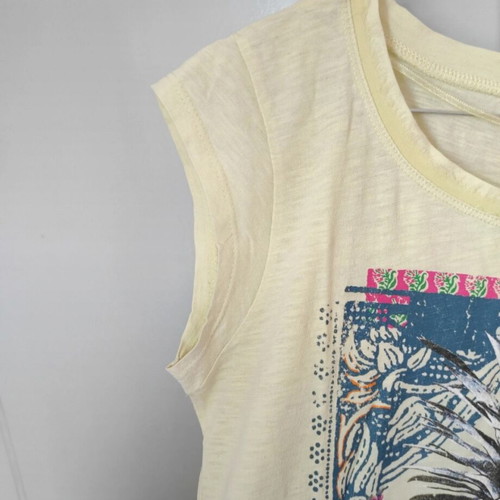 Stradivarius T-shirt like new, colorful yellow, size L