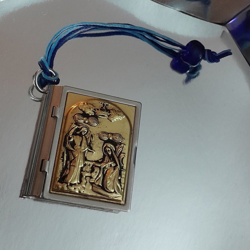 Metal talisman used, 12cm