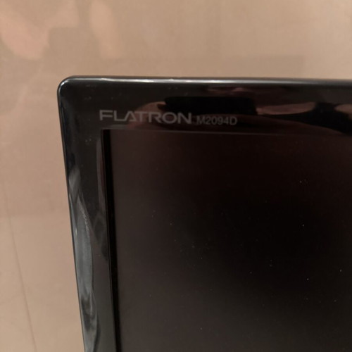LG Flatron TV Monitor 20 Inch Model M2094DJ Like New