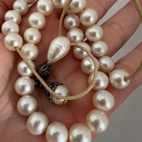 Worry beads made of artificial pearls like new