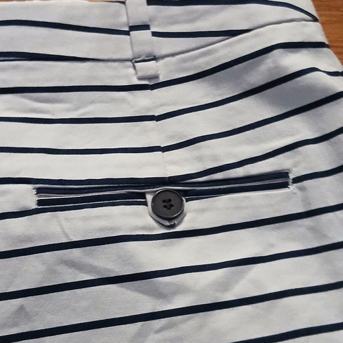 Zara Stripes High Waist Shorts Medium Size like new, white and blue