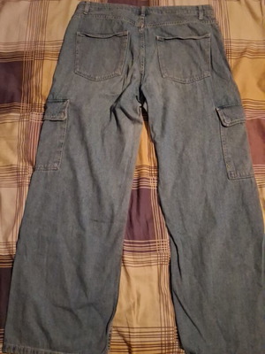 Bershka cargo pants, size 42, blue