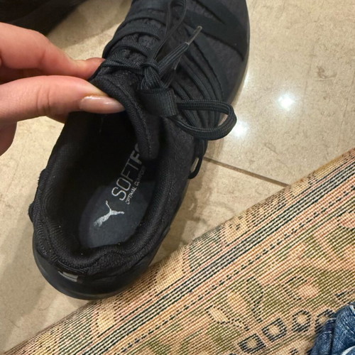 Puma black athletic shoes like new, size 40