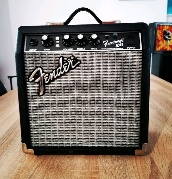 Гитарен усилвател FENDER FRONTMAN 10 WATT