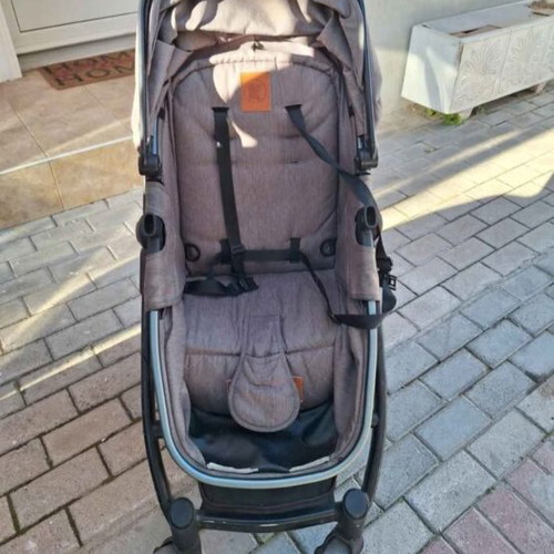 Kiddo 3-in-1 stroller used with carrycot, bassinet, and seat