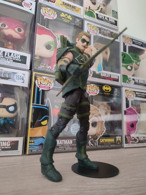 Green Arrow Injustice 2 McFarland figure like new, 18 cm