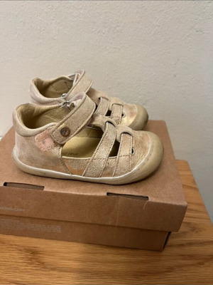 Naturino shoes σαν καινούρια, νούμερο 22