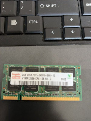 Hynix 2GB RAM 2Rx8 PC2-6400s 666-12 used