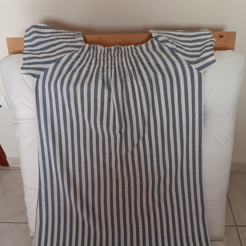 Mini striped linen dress like new, one size, white and blue