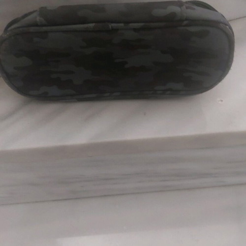 Sentio pencil case like new