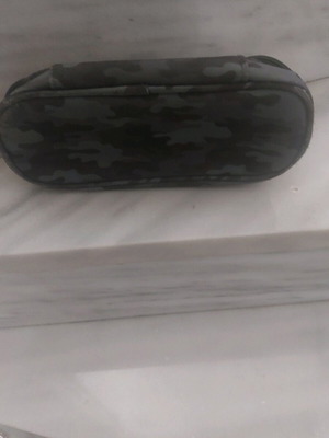 Sentio pencil case like new