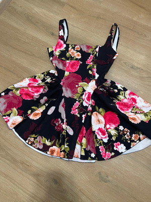 Dress one size colourful, new