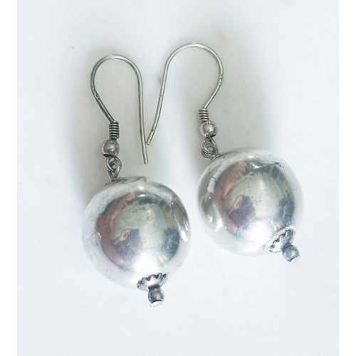 Vintage silver 925 ball earrings used