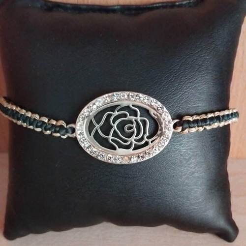 Handmade macrame bracelet with black and gold thread like new