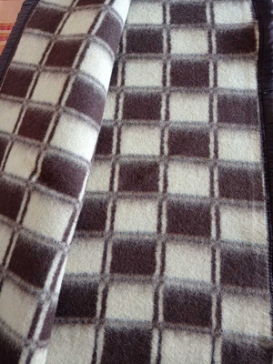 Woolen double blanket like new 100% wool 2.00x2.20