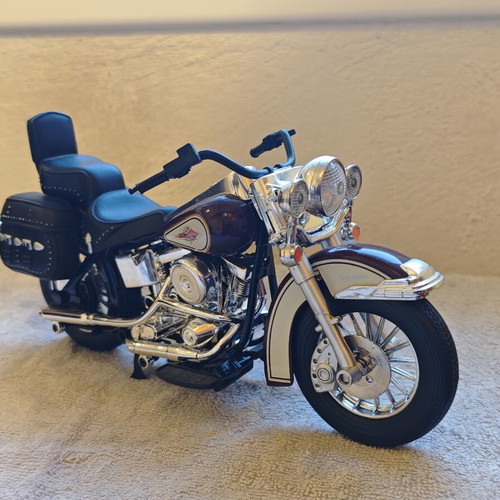Harley Davidson Iron House 25cm collectible motorcycle miniature