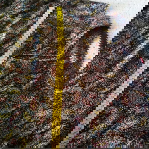 Φόρεμα σατέν με όμορφα σχέδια σαν καινούργιο