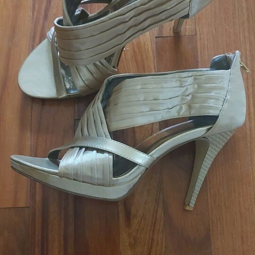 Makgio champagne sandals like new, size 40