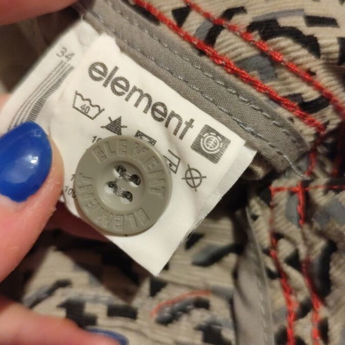 Element cargo bermuda shorts new, size 34, corduroy with pockets