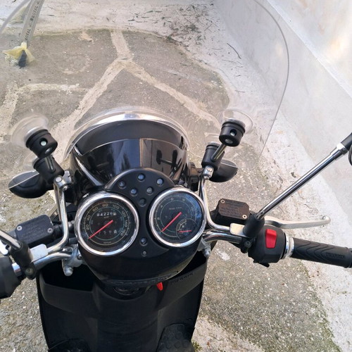 Piaggio Carnaby 300 Cruiser 2014 scooter like new, black