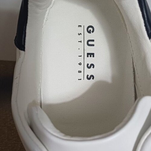Guess sneakers for boys used, size 39, white