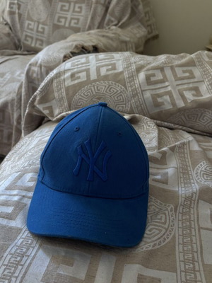 New Era 9FORTY Blue Yankees Cap refurbished, adjustable one size