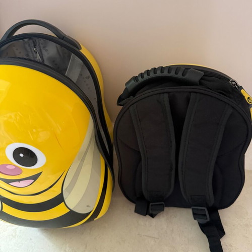Bartuggi children's suitcase like new, yellow, trolley and backpack