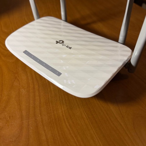 Tp-Link Wireless Router Archer C50 new with AC1200 speed and 4 Ethernet ports