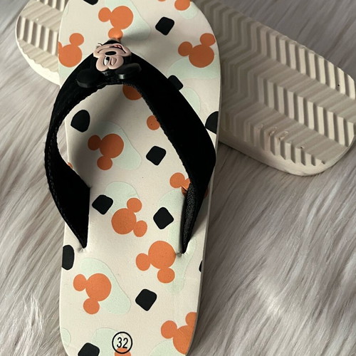 Disney Mickey Mouse flip flops new, size 32
